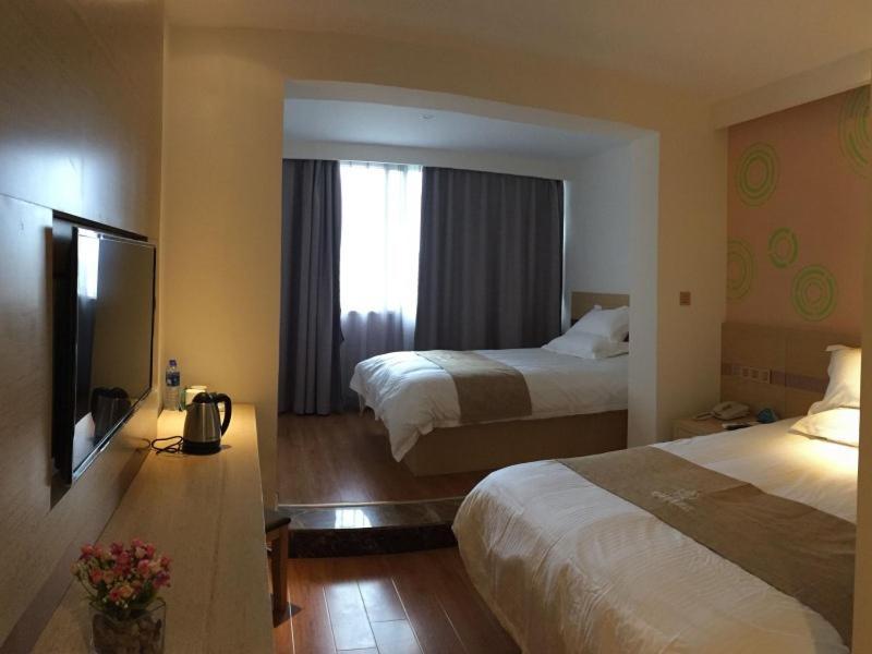 Greentree Inn Xi'An Railway Station Airport Bus Wulukou Subway Station Business Hotel Extérieur photo